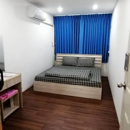 Happy Home Hostel Бангкок Экстерьер фото